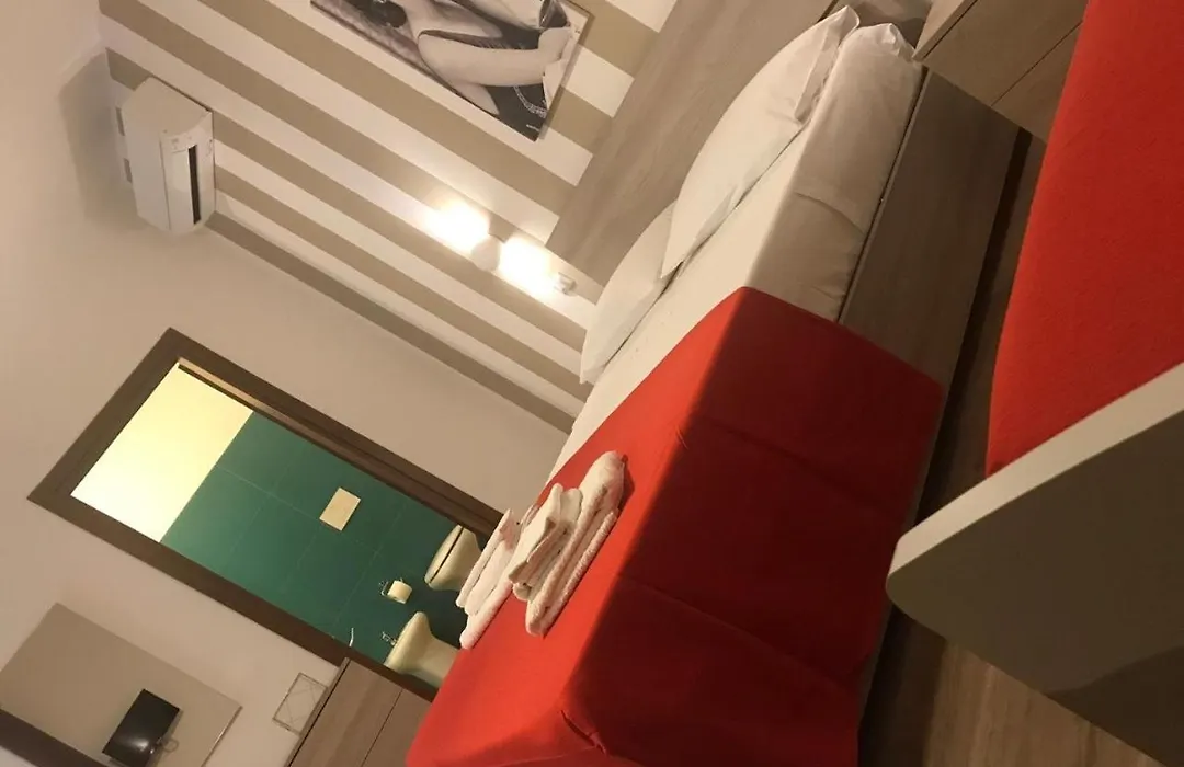 B&B Hollywood - Parcheggio Privato-1