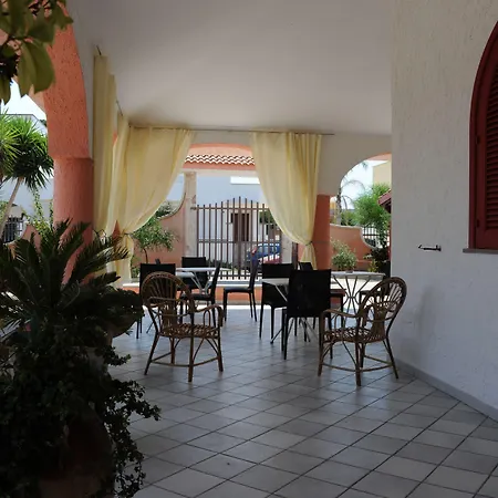 Bed&Breakfast Villa Corallo Parcheggio privato-3